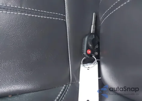 2012 Ford Focus Sel z USA, uszkodzony, nr VIN 1FAHP3M2XCL101437